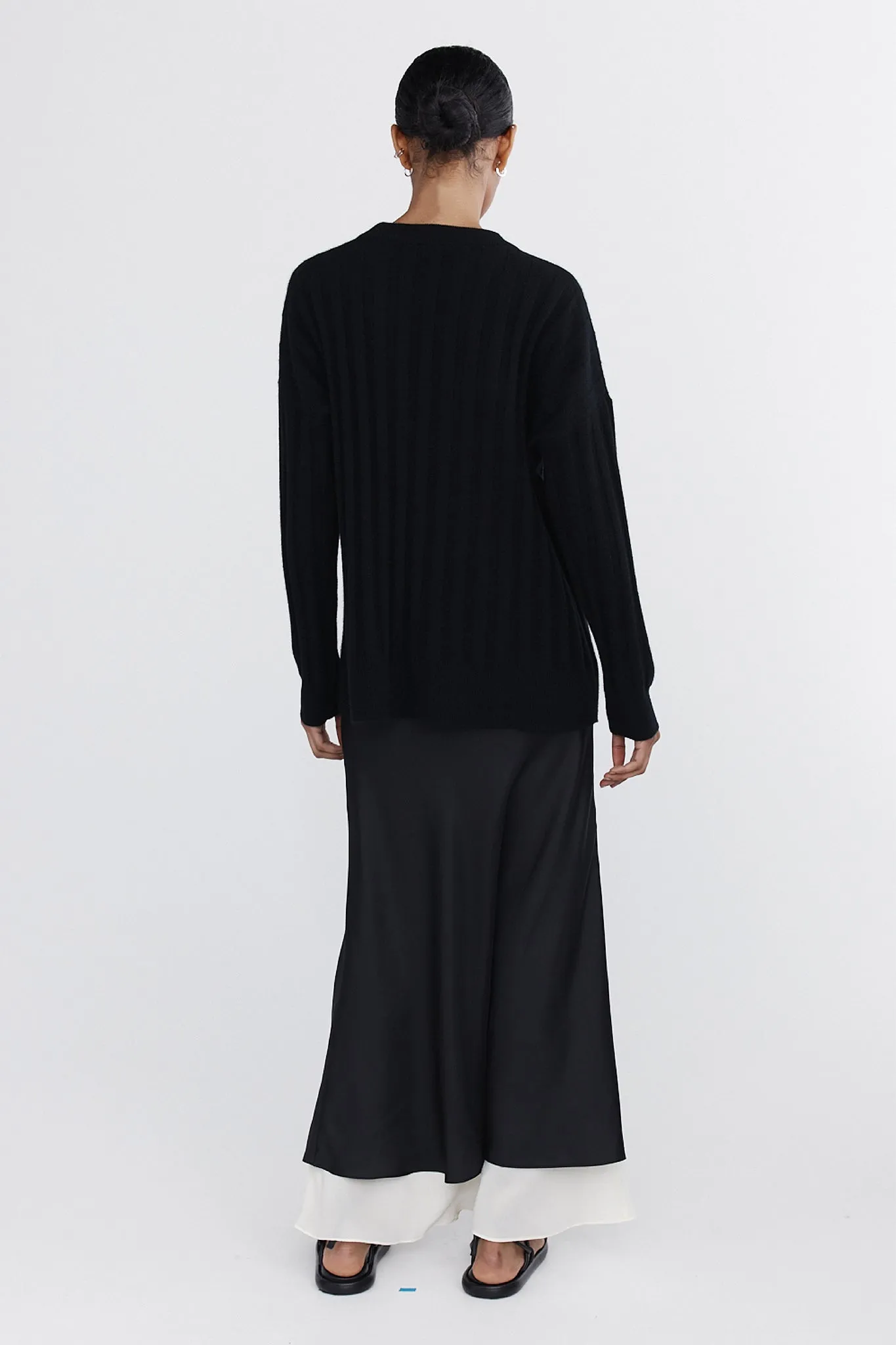 Joni Jumper - Black