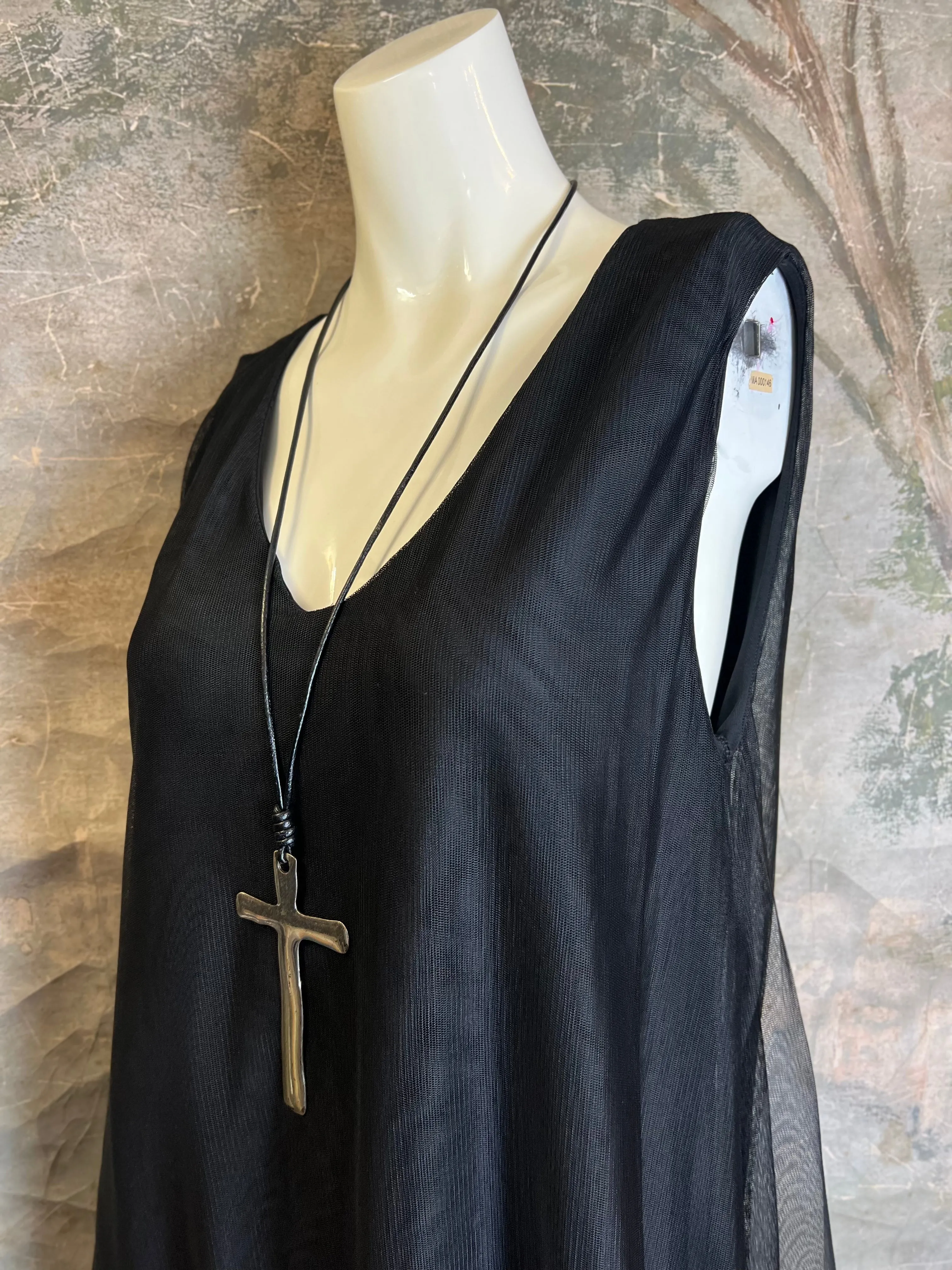 LI-1535 Antonio Dress