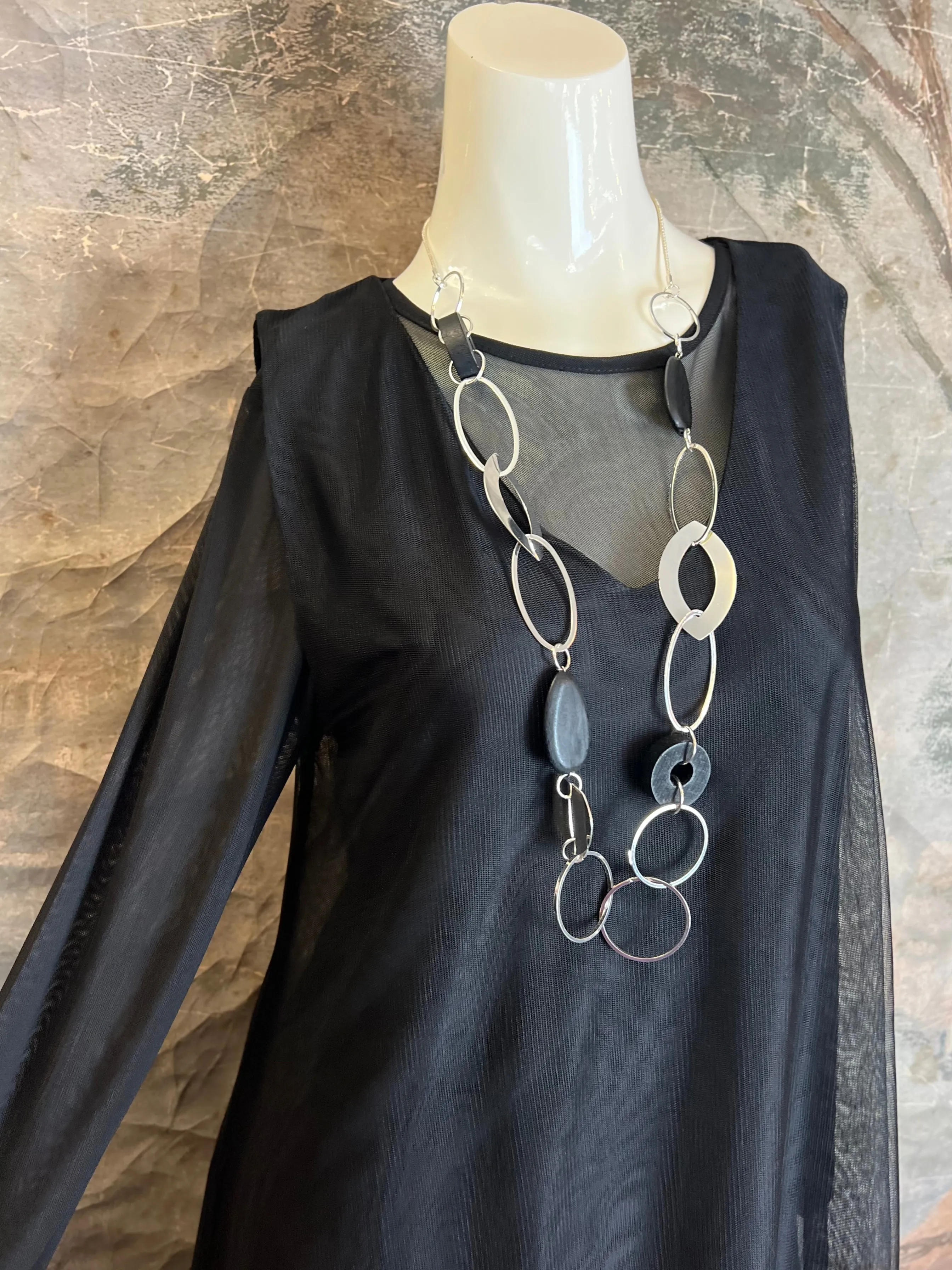 LI-1535 Antonio Dress