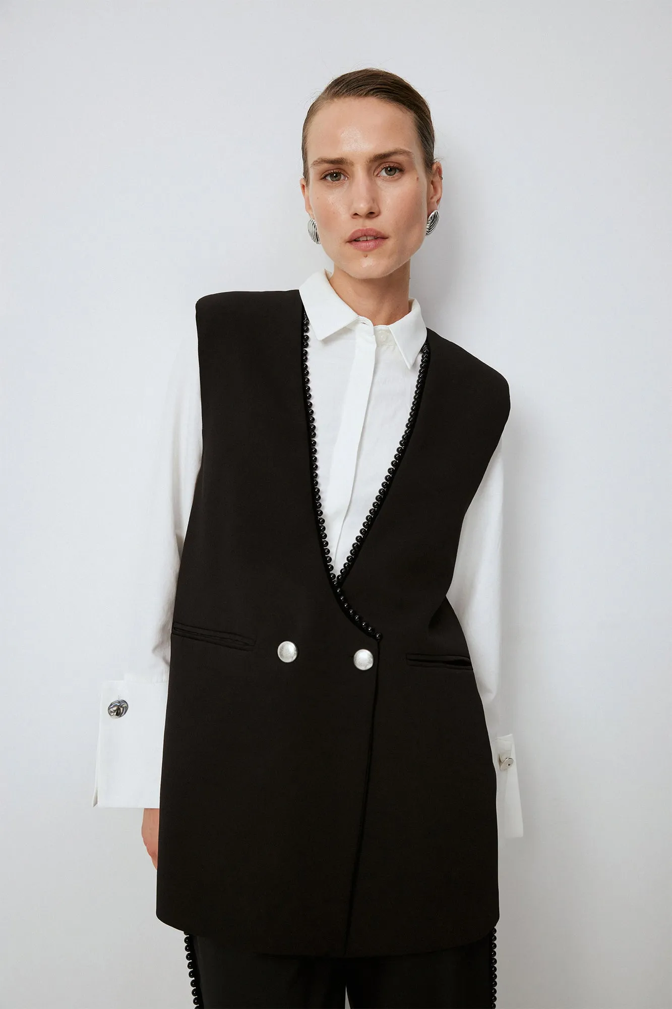 PEARL DETAILED CREPE VEST